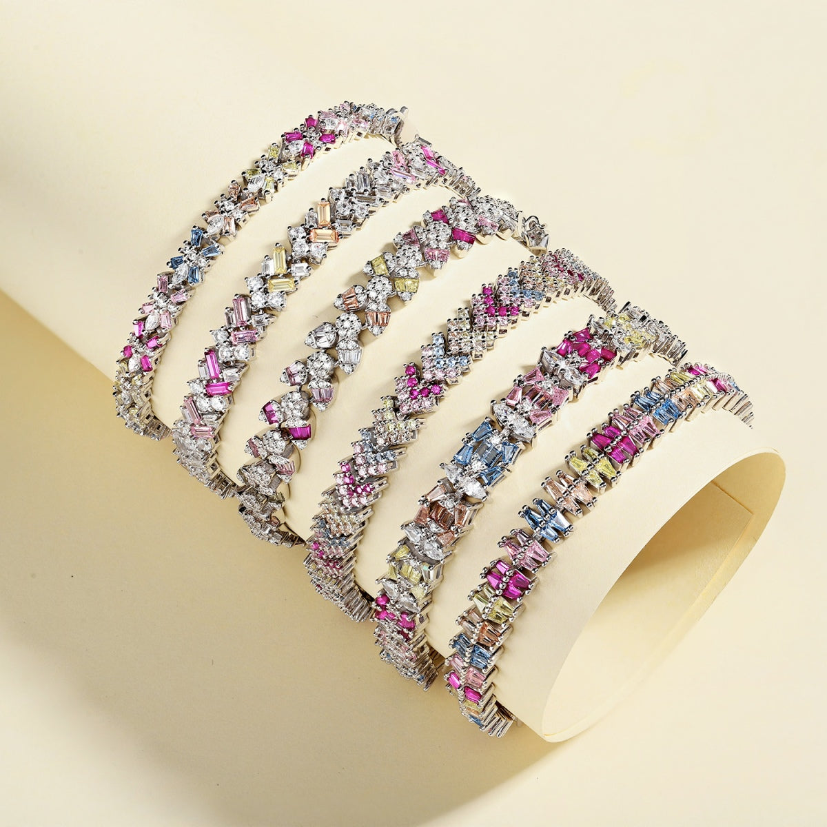 [Together]Ornate Sparkling Round Cut Party Bracelet