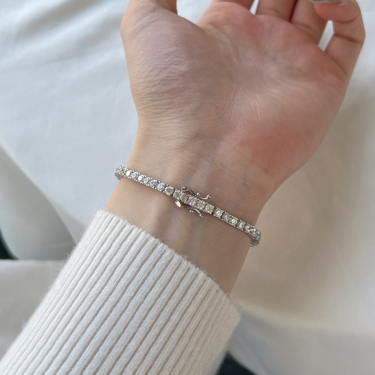 [Together]Dainty Charming Round Cut Tennis Bracelet