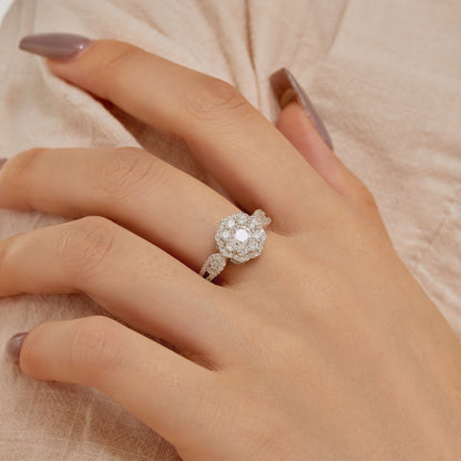 [Together]Delicate Colorful Round Cut Flower Shape Wedding Ring