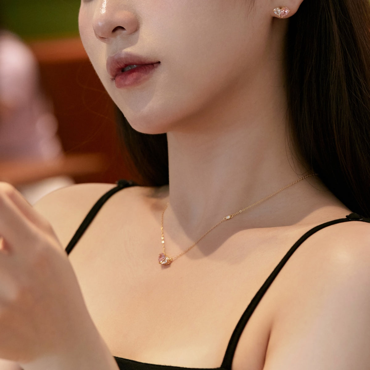 [Together]Dazzling Elegant Heart Cut Lover Earrings